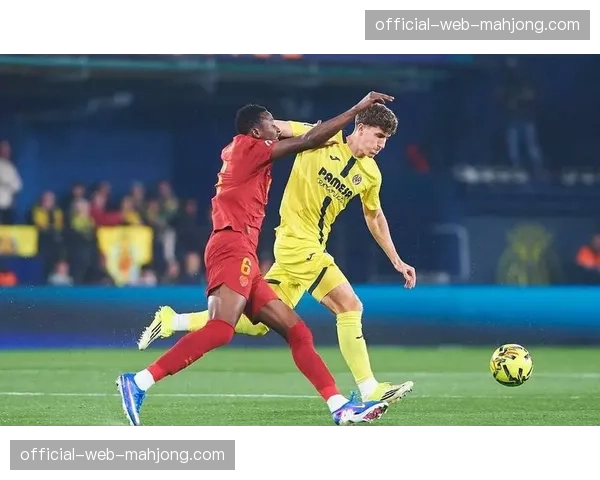 暴雨致瓦伦西亚对阵比利亚雷亚尔比赛中途暂停半小时